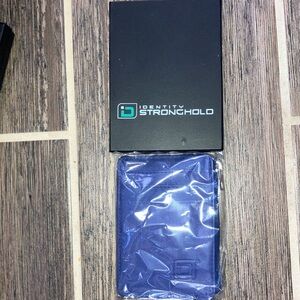 Identity Stronghold Black LEATHER RFID Card Holder BRAND NEW IN BOX